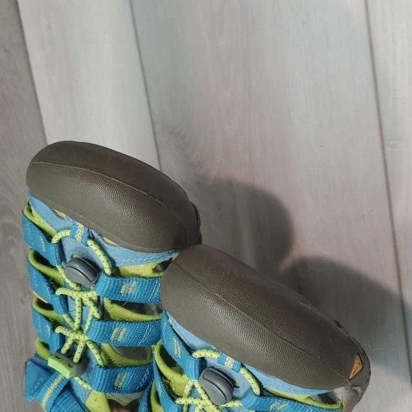 Keen Mens Outdoor Hiking Comfort Sandals shoes sz 5 - Picture 4 of 11